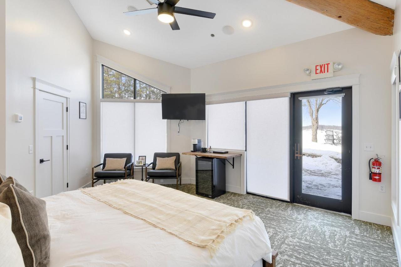 Balsam Lake Lodge מראה חיצוני תמונה